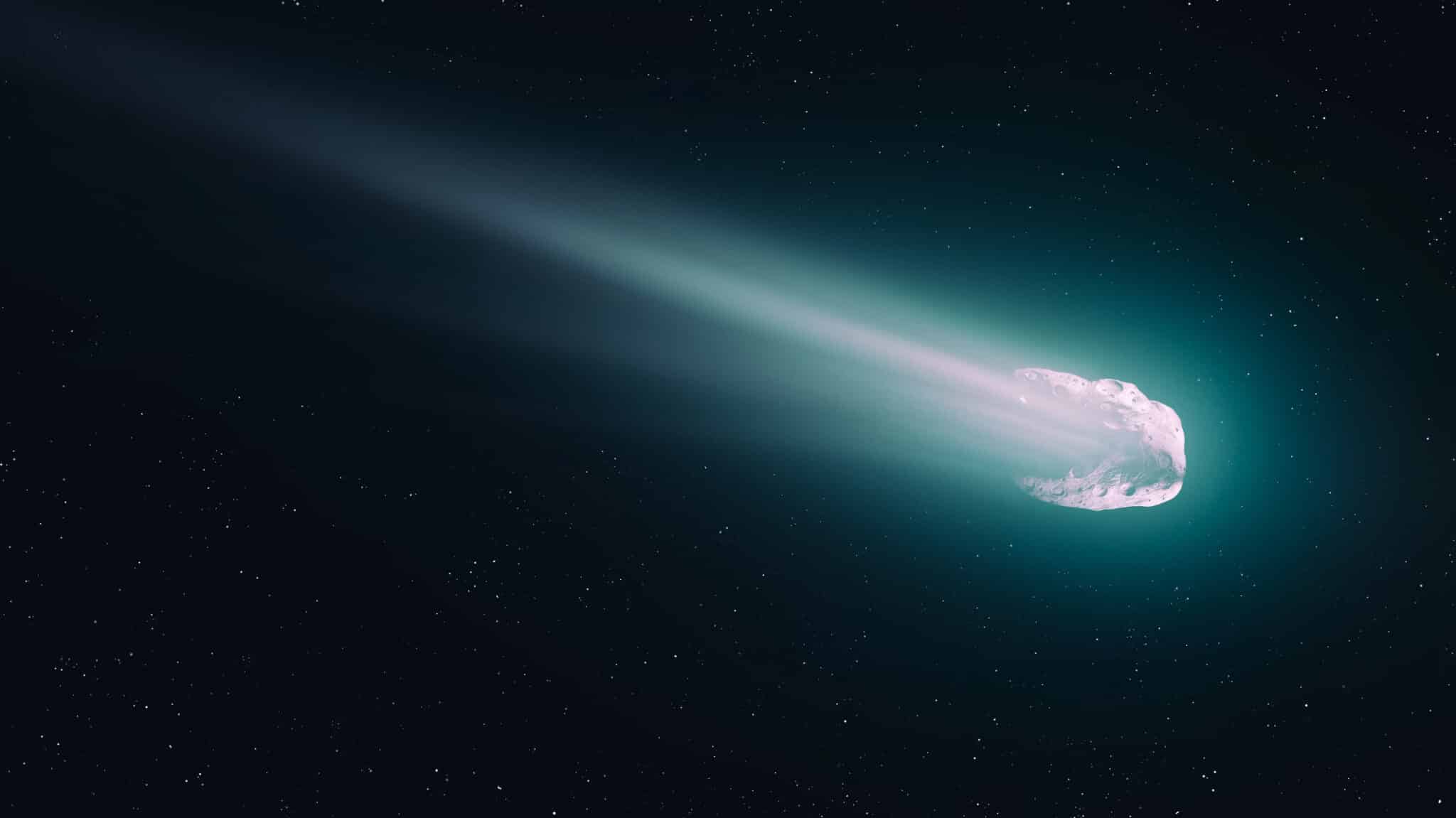 Image d'une comète avec une traînée lumineuse
